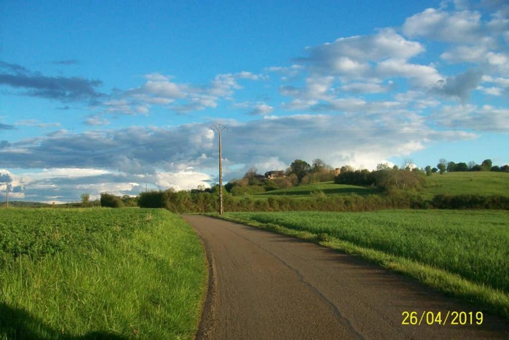 Gite A La Ferme Rouvroy Buitenkant foto